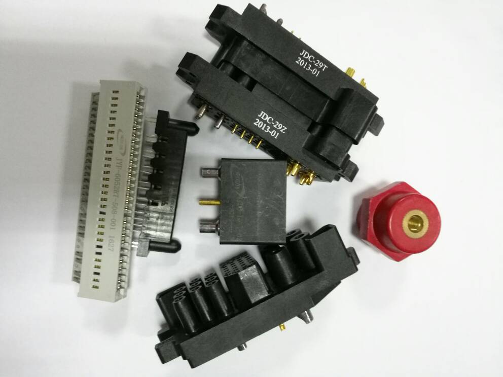 JDC-0402Z-VT003   JDC-0402T-RT003  UAV (Unmanned aerial vehicle) /drones connector 35A per pin