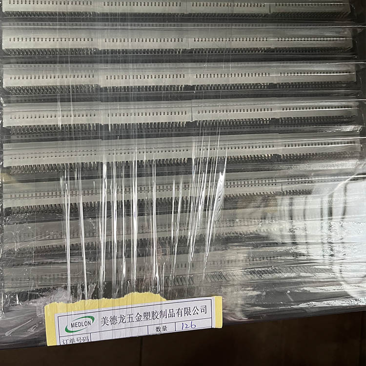 Model:PHZ-F020306-BW202   Huawei /Amphnol card edge connector