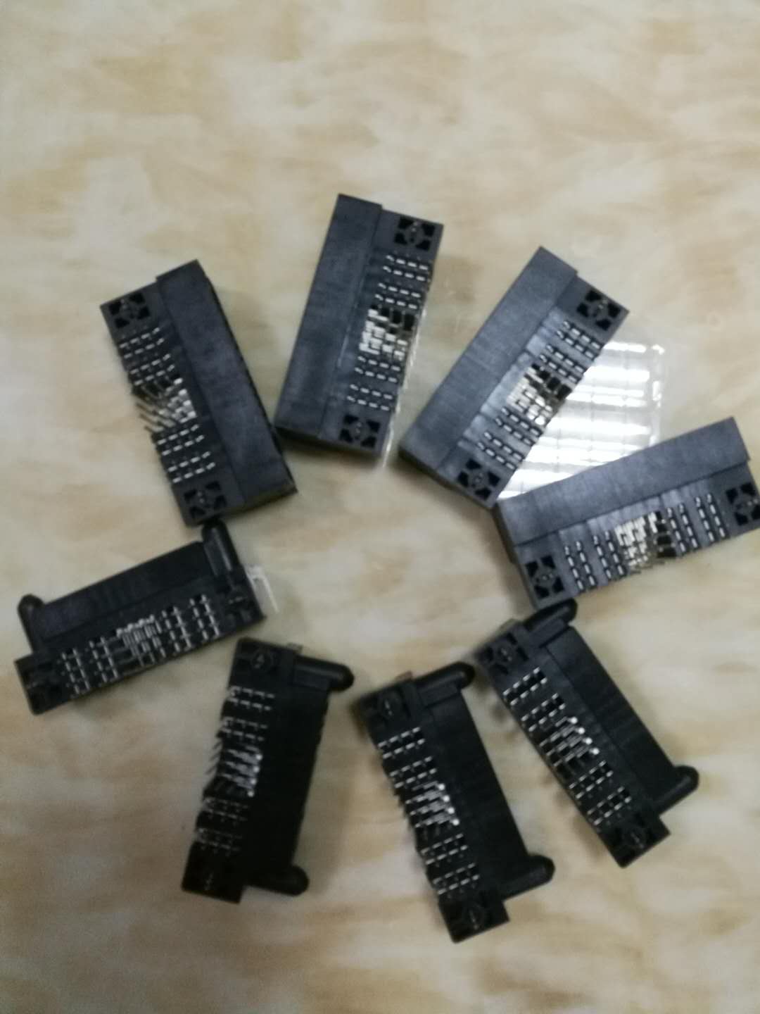 MDL (MEDLON) connector , has the same funcion with FCI 51730-119  FCI-51731-023LF   FCI 51721-10002404AA Powerblade connector