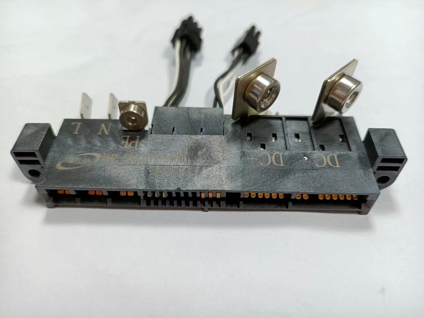 Similar Amphenol FCI connector DC 120A  , AC 40A ,signal 1A ( PHZ Gold Finger High Power Connector   PHZ-F020304-BW101   high-power gold finger connector socket)