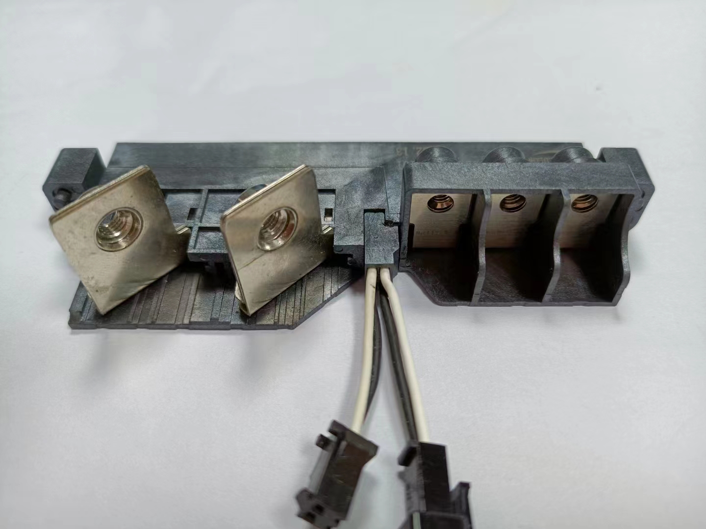 Similar Amphenol FCI connector DC 120A  , AC 40A ,signal 1A ( PHZ Gold Finger High Power Connector   PHZ-F020304-BW101   high-power gold finger connector socket)